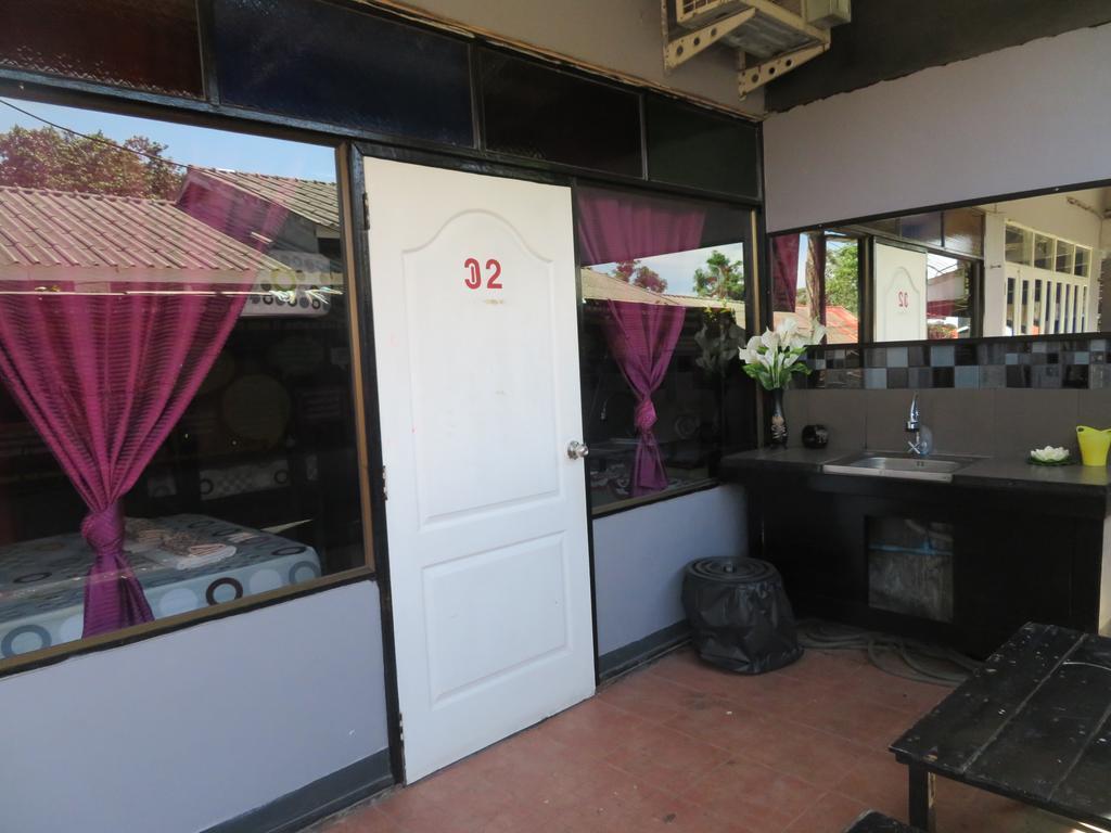 Same Same Guesthouse, Bar & Restaurant (Adults Only) หาดริ้น ภายนอก รูปภาพ