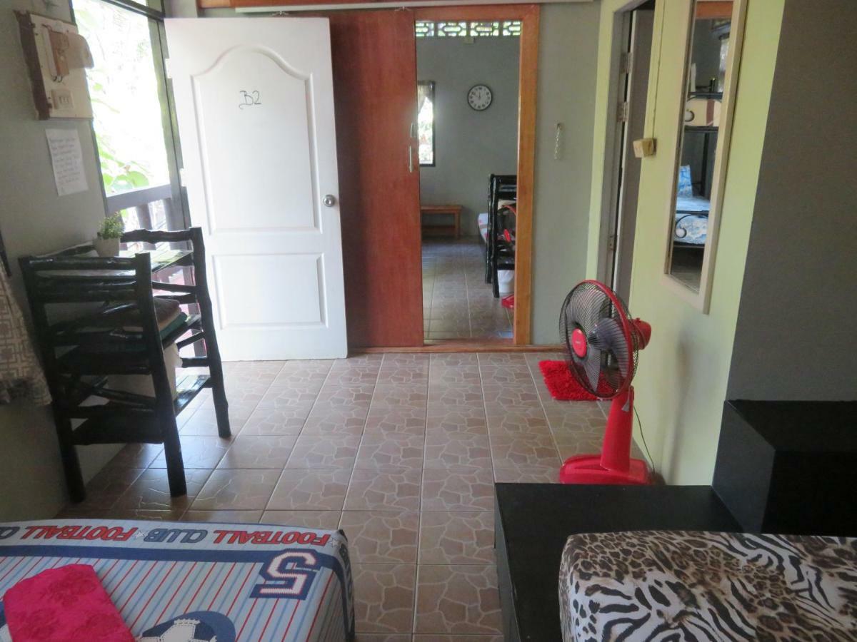 Same Same Guesthouse, Bar & Restaurant (Adults Only) หาดริ้น ภายนอก รูปภาพ