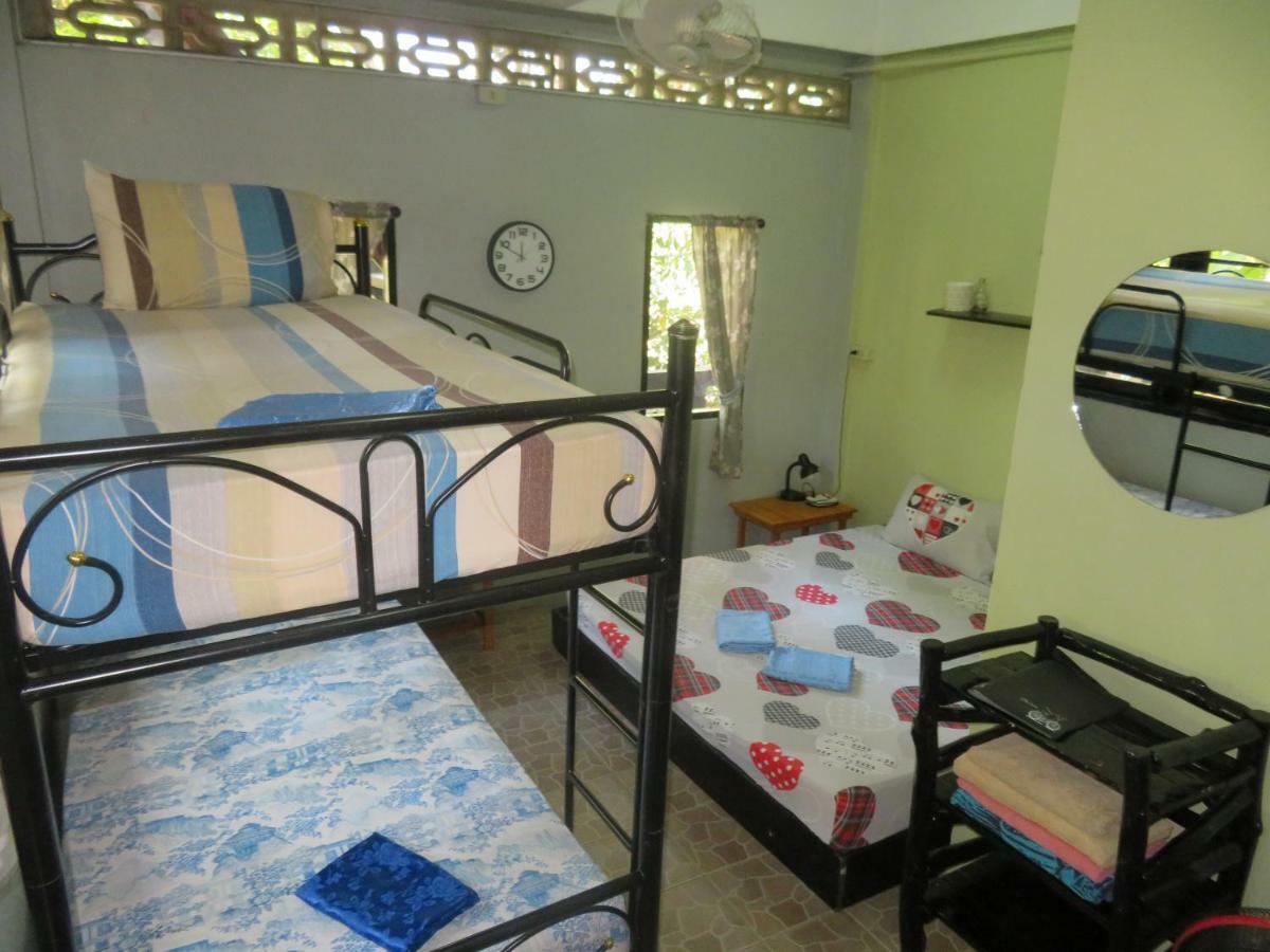 Same Same Guesthouse, Bar & Restaurant (Adults Only) หาดริ้น ภายนอก รูปภาพ