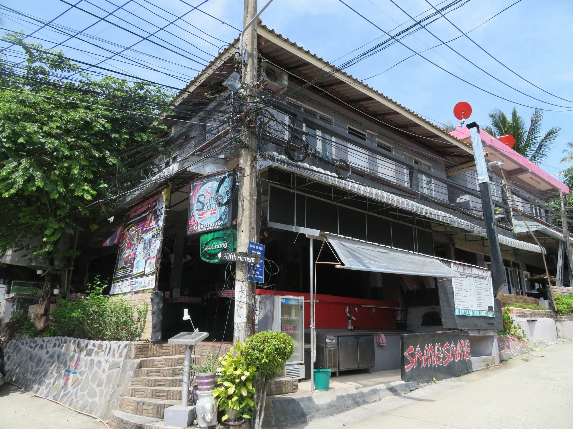 Same Same Guesthouse, Bar & Restaurant (Adults Only) หาดริ้น ภายนอก รูปภาพ